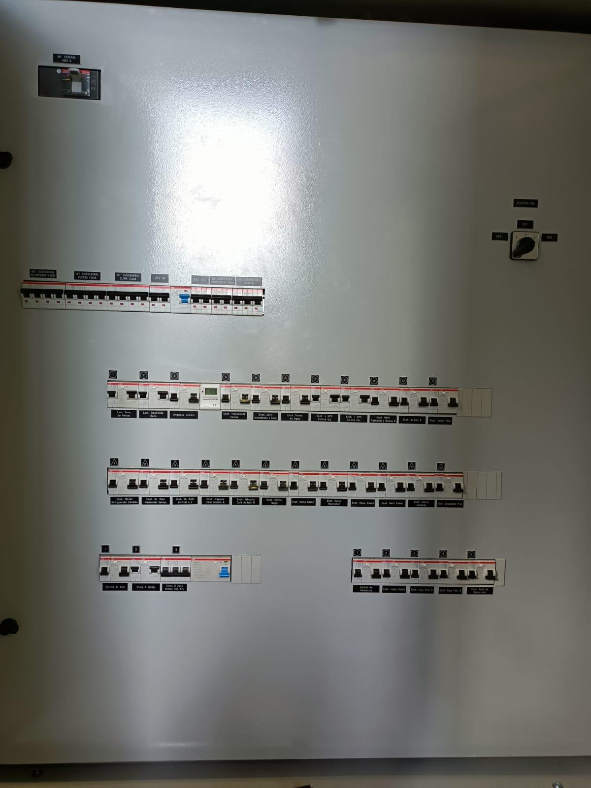 Tiendas Oxxo Vicuña Mackenna - Imagen 12